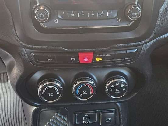 JEEP-RENEGADE-1.8 16V FLEX SPORT 4P AUTOMÁTICO JEEP-RENEGADE-2018