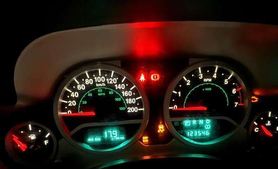 JEEP-WRANGLER-2010