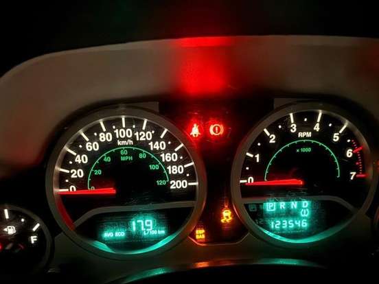 JEEP-WRANGLER-3.8 UNLIMITED SPORT 4X4 V6 12V GASOLINA 4P AUTOMATICO JEEP-WRANGLER-2010