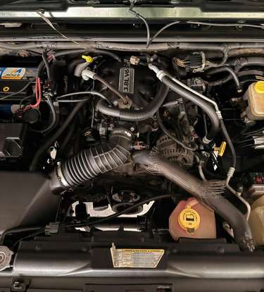 JEEP-WRANGLER-2010
