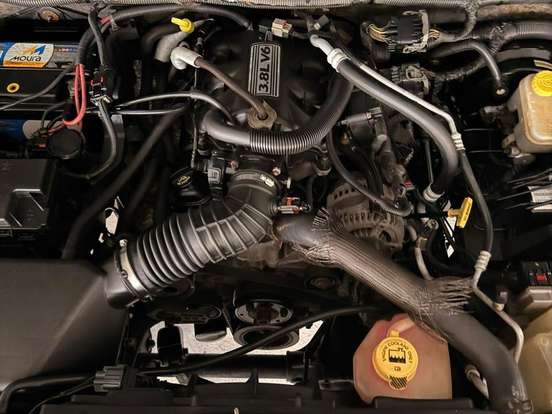 JEEP-WRANGLER-3.8 UNLIMITED SPORT 4X4 V6 12V GASOLINA 4P AUTOMATICO JEEP-WRANGLER-2010