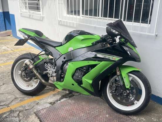 KAWASAKI-NINJA ZX-10R KAWASAKI-NINJA ZX-10R-2011