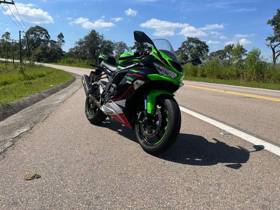 KAWASAKI NINJA ZX-6R KRT 