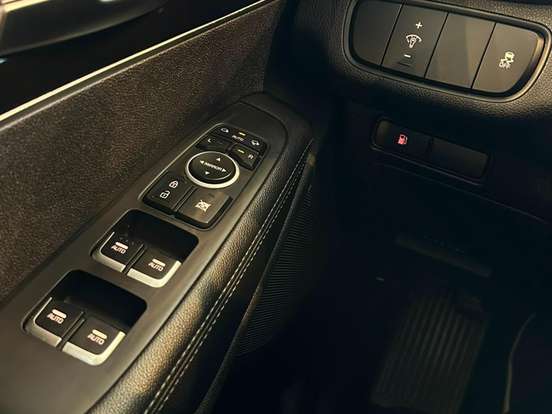 KIA-SORENTO-2.4 16V GASOLINA EX 7L AUTOMÁTICO KIA-SORENTO-2018