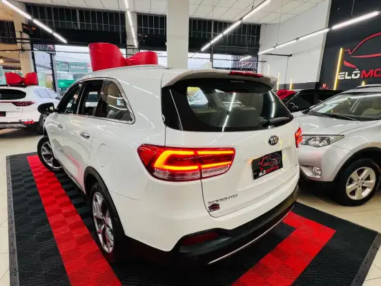 KIA-SORENTO-2017