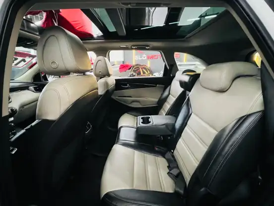 KIA-SORENTO-3.3 V6 GASOLINA EX 7L AUTOMATICO KIA-SORENTO-2017