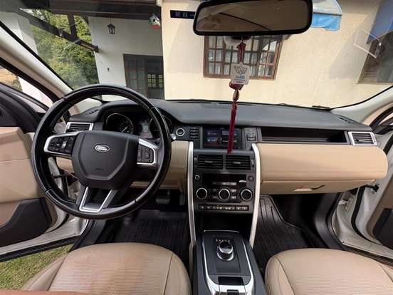 LAND ROVER-DISCOVERY SPORT-2018