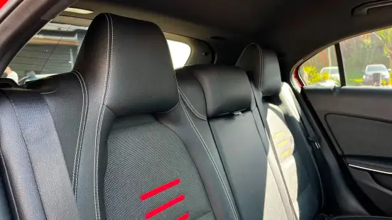 MERCEDES-BENZ-A 200-2018