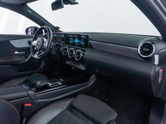MERCEDES-BENZ-A 250-2.0 CGI GASOLINA LAUNCH EDITION 7G-DCT MERCEDES-BENZ-A 250-2018