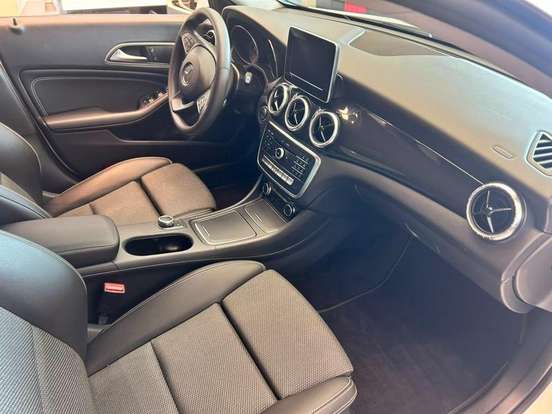 MERCEDES-BENZ-CLA 180-1.6 CGI GASOLINA 7G-DCT MERCEDES-BENZ-CLA 180-2018