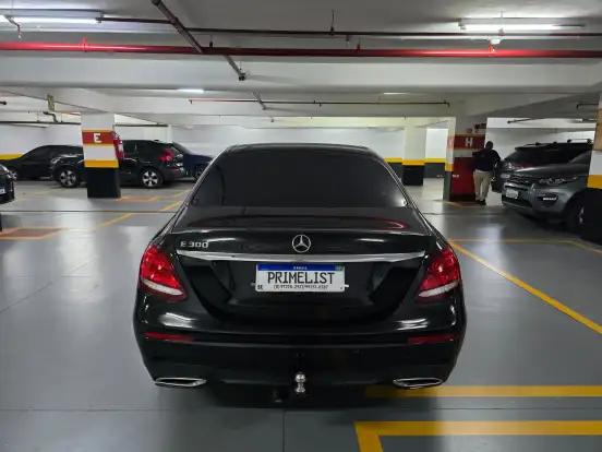 MERCEDES-BENZ-E 300-2020