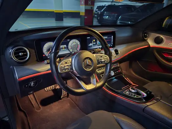 MERCEDES-BENZ-E 300-2020