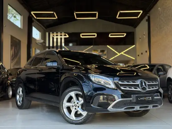 MERCEDES-BENZ-GLA 200-1.6 CGI FLEX ADVANCE 7G-DCT MERCEDES-BENZ-GLA 200-2020