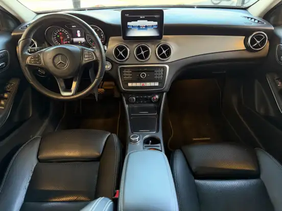 MERCEDES-BENZ-GLA 200-1.6 CGI FLEX ADVANCE 7G-DCT MERCEDES-BENZ-GLA 200-2020