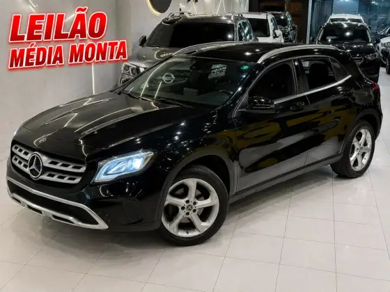 MERCEDES-BENZ GLA 200 1.6 CGI FLEX ADVANCE 7G-DCT