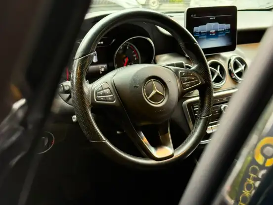 MERCEDES-BENZ-GLA 200-1.6 CGI FLEX ADVANCE 7G-DCT MERCEDES-BENZ-GLA 200-2020