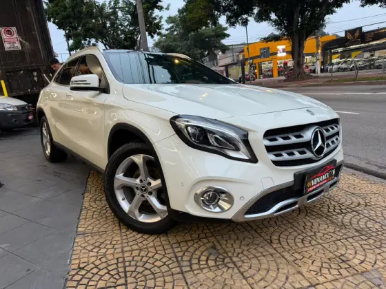 MERCEDES-BENZ GLA 200 1.6 CGI FLEX ENDURO 7G-DCT