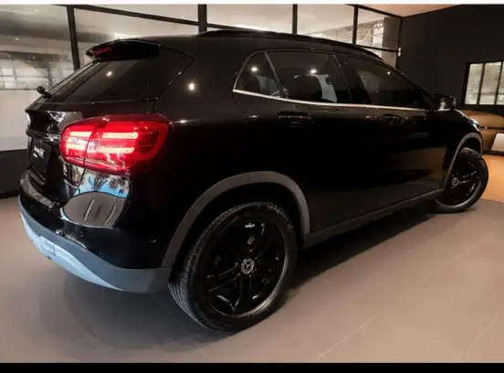 MERCEDES-BENZ-GLA 200-1.6 CGI FLEX STYLE 7G-DCT MERCEDES-BENZ-GLA 200-2019