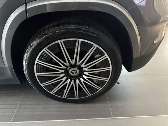 MERCEDES-BENZ-GLA 200-2024