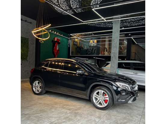 MERCEDES-BENZ-GLA 250-2.0 16V TURBO GASOLINA SPORT 4P AUTOMÁTICO MERCEDES-BENZ-GLA 250-2016