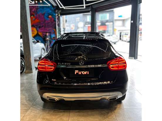 MERCEDES-BENZ-GLA 250-2.0 16V TURBO GASOLINA SPORT 4P AUTOMÁTICO MERCEDES-BENZ-GLA 250-2016