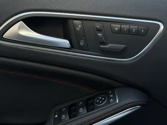 MERCEDES-BENZ-GLA 45 AMG-2016