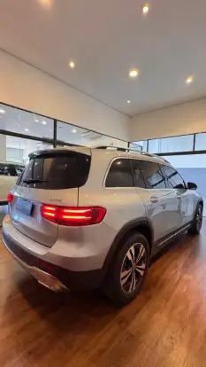 MERCEDES-BENZ-GLB 220-2024