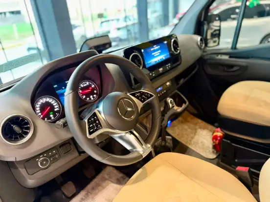 MERCEDES-BENZ-SPRINTER-2025