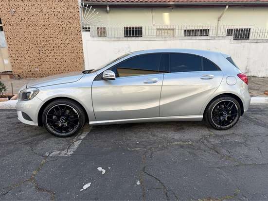 MERCEDES-BENZ-CLASSE A-1.6 200 TURBO STYLE GASOLINA 4P AUTOMATIZADO MERCEDES-BENZ-CLASSE A-2014