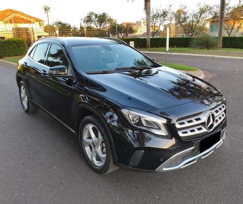 MERCEDES-BENZ-GLA 200-2018