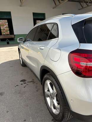 MERCEDES-BENZ-GLA 200-2019