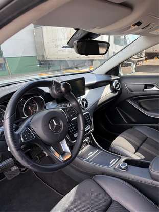 MERCEDES-BENZ-GLA 200-2019