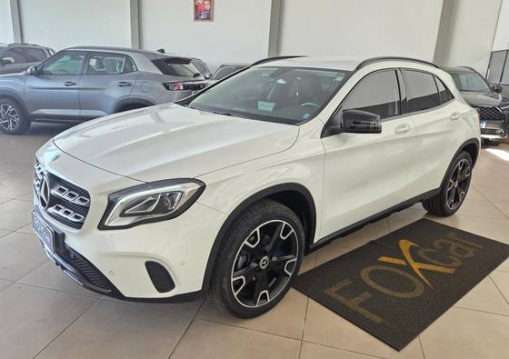 MERCEDES-BENZ GLA 200 1.6 CGI FLEX NIGHT 7G-DCT