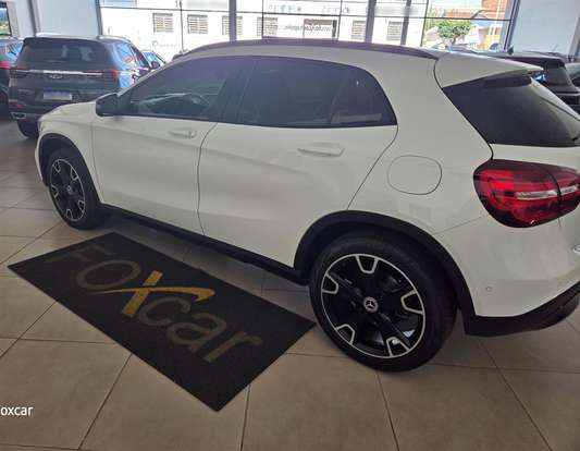 MERCEDES-BENZ-GLA 200-1.6 CGI FLEX NIGHT 7G-DCT MERCEDES-BENZ-GLA 200-2019