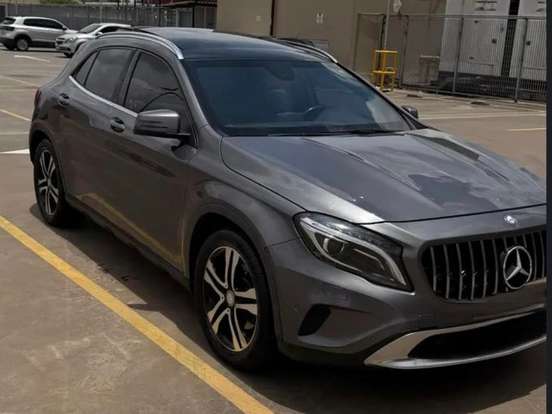 MERCEDES-BENZ-GLA 250-2.0 16V TURBO GASOLINA VISION 4P AUTOMÁTICO MERCEDES-BENZ-GLA 250-2015