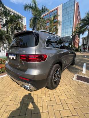 MERCEDES-BENZ-GLB 220-2024