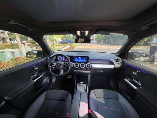 MERCEDES-BENZ-GLB 220-2024