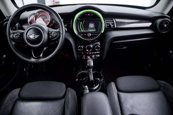 MINI-COOPER-2016