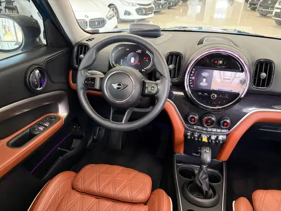 MINI-COUNTRYMAN-2021