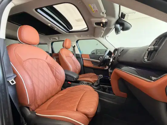 MINI-COUNTRYMAN-2021
