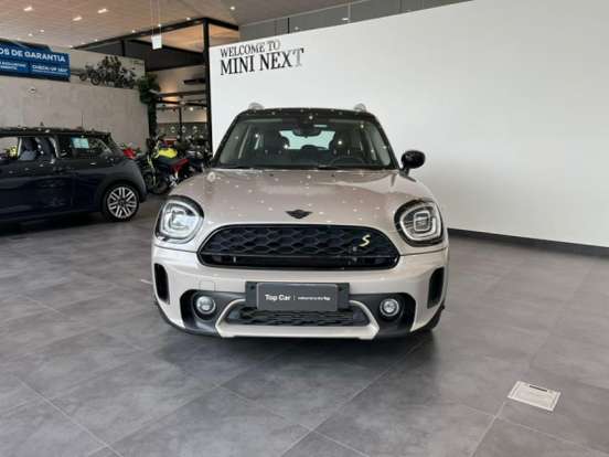 MINI-COUNTRYMAN-2021