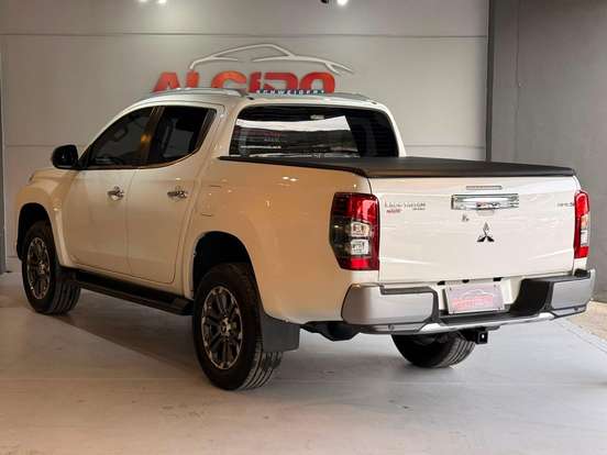MITSUBISHI-L200 TRITON-2021
