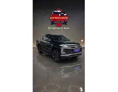 MITSUBISHI L200 TRITON 2.4 16V TURBO DIESEL SPORT HPE-S CD 4P 4X4 AUTOMÁTICO MITSUBISHI L200 TRITON 2.4 16V TURBO DIESEL SPORT HPE-S CD 4P 4X4 AUTOMÁTICO