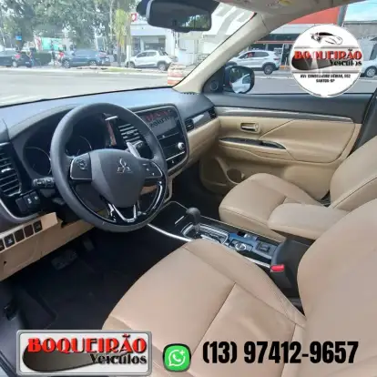 MITSUBISHI-OUTLANDER-2021