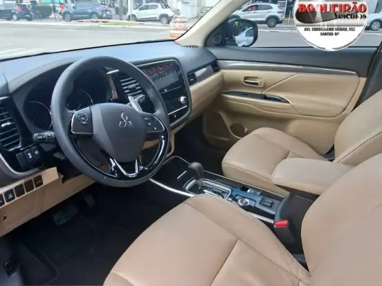 MITSUBISHI-OUTLANDER-2.2 MIVEC DI-D DIESEL HPE-S AWD AUTOMÁTICO MITSUBISHI-OUTLANDER-2021