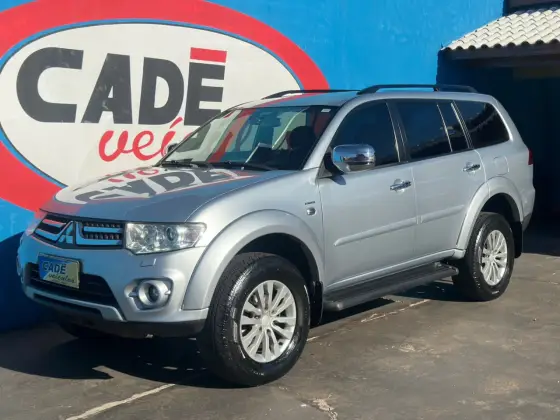 MITSUBISHI PAJERO 3.5 HPE 4X4 7 LUGARES V6 24V FLEX 4P AUTOMÁTICO