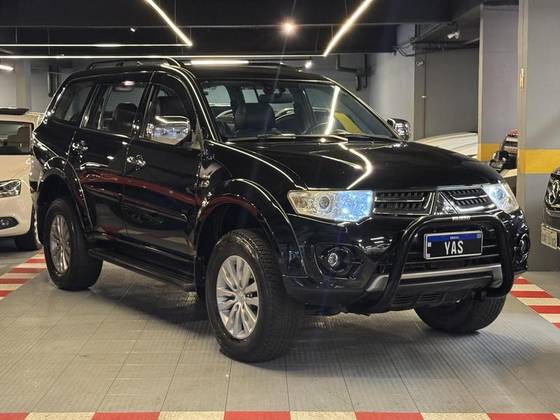 MITSUBISHI PAJERO DAKAR 3.5 HPE 7 LUGARES 4X4 V6 24V FLEX 4P AUTOMÁTICO