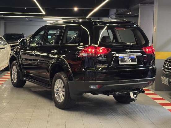 MITSUBISHI-PAJERO DAKAR-3.5 HPE 7 LUGARES 4X4 V6 24V FLEX 4P AUTOMÁTICO MITSUBISHI-PAJERO DAKAR-2014