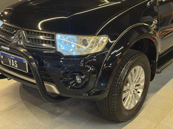 MITSUBISHI-PAJERO DAKAR-3.5 HPE 7 LUGARES 4X4 V6 24V FLEX 4P AUTOMÁTICO MITSUBISHI-PAJERO DAKAR-2014
