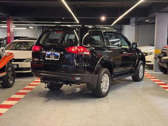 MITSUBISHI-PAJERO DAKAR-3.5 HPE 7 LUGARES 4X4 V6 24V FLEX 4P AUTOMÁTICO MITSUBISHI-PAJERO DAKAR-2014